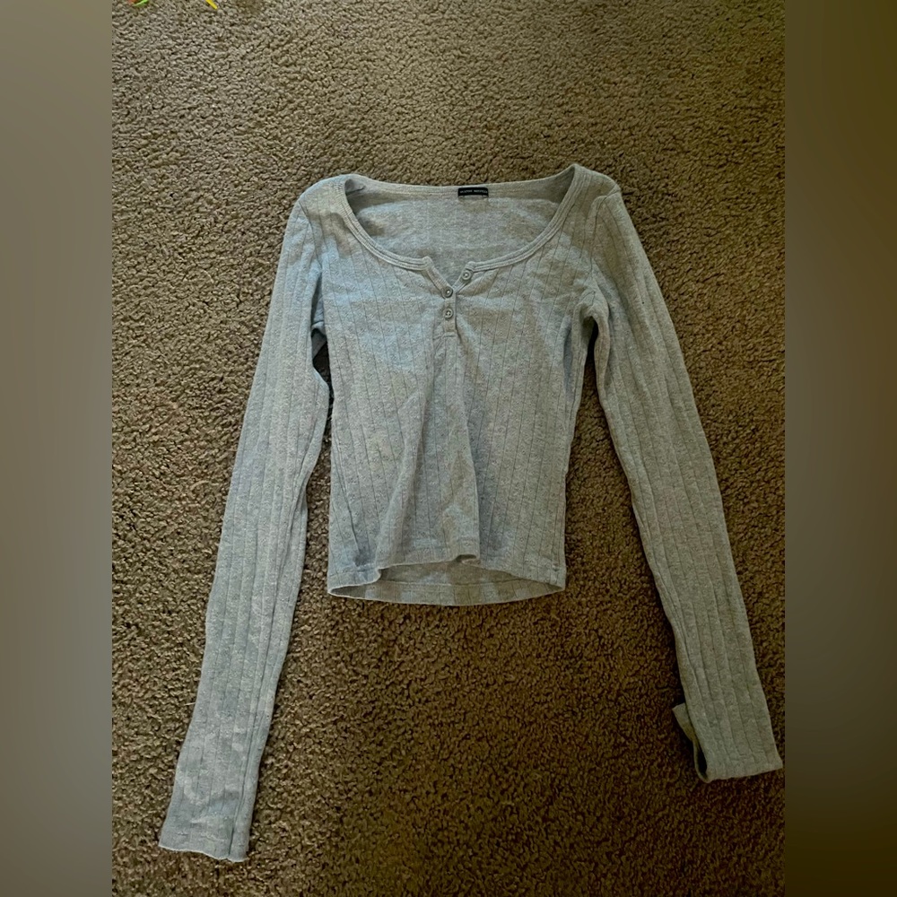 Brandy Melville Gray Cropped Longsleeve
